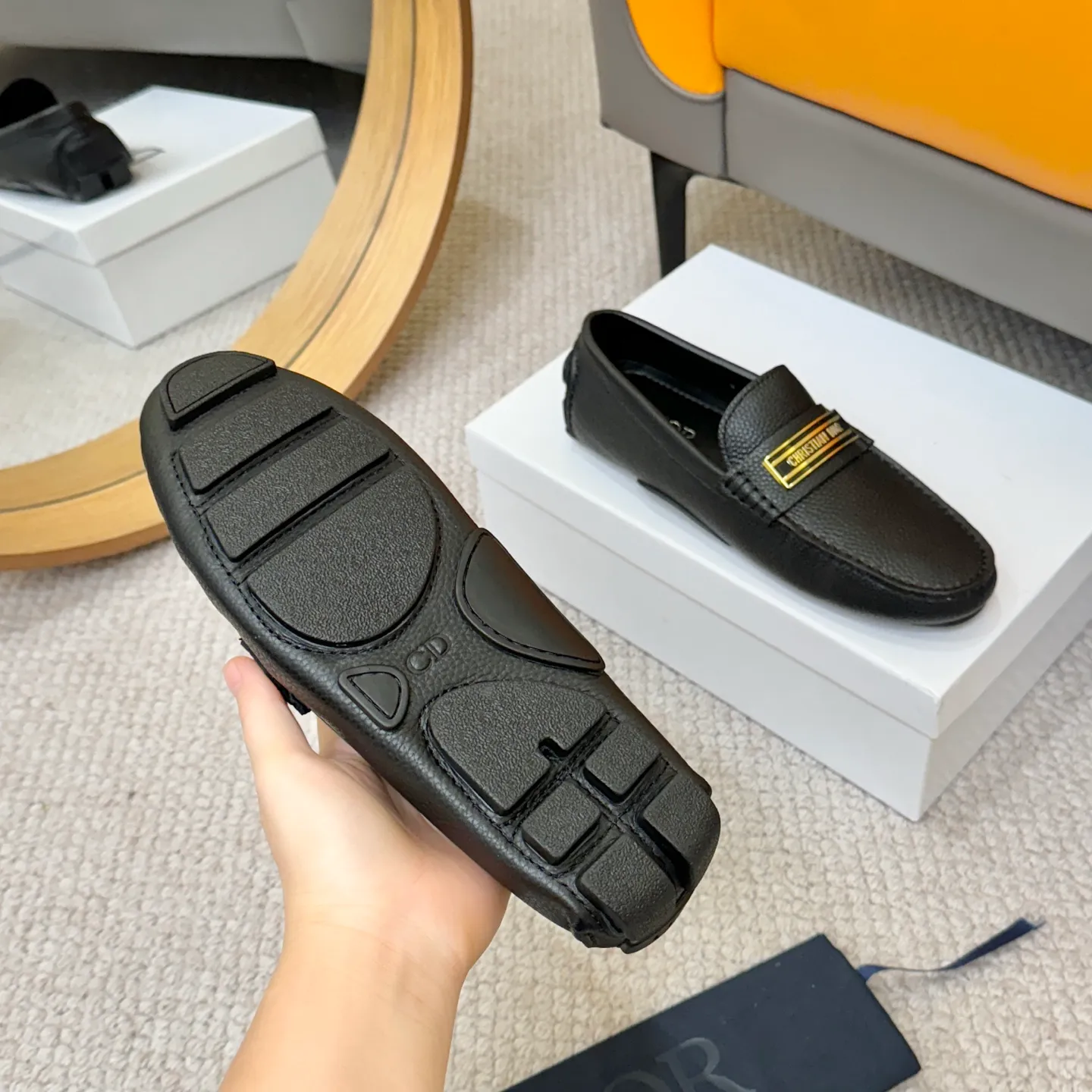 Men's clothing and shoes 💰420! (Yangli) Quality DIOR [Dior’s latest arrival] real auction hot-selling Doudou shoes 🔍DIOR) new Doudou shoes 👍Belgian designer Martin Margiela serves as Gucci shoe designer y full of charm, luxury style gentleman upper: imported cowhide, lining with spring sweat-absorbent first-layer sheepskin. Outsole Brand outsole, the last stitching on the bottom will never come off; equipped with classic Gucci exquisite hardware C D buckle💋The whole pair of shoes is fashionable and casual without losing high-end style; standard 38-46